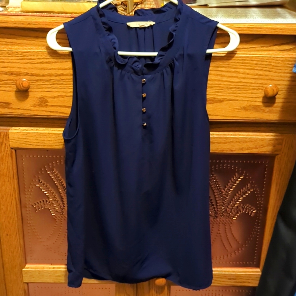 ⭐5/$25-Sleeveless blouse